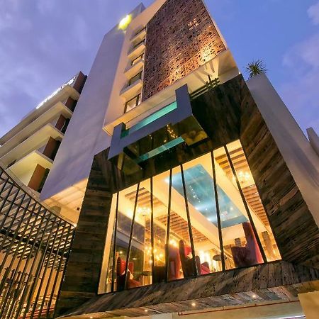 Posto Dormire Hotel Jakarta Kültér fotó